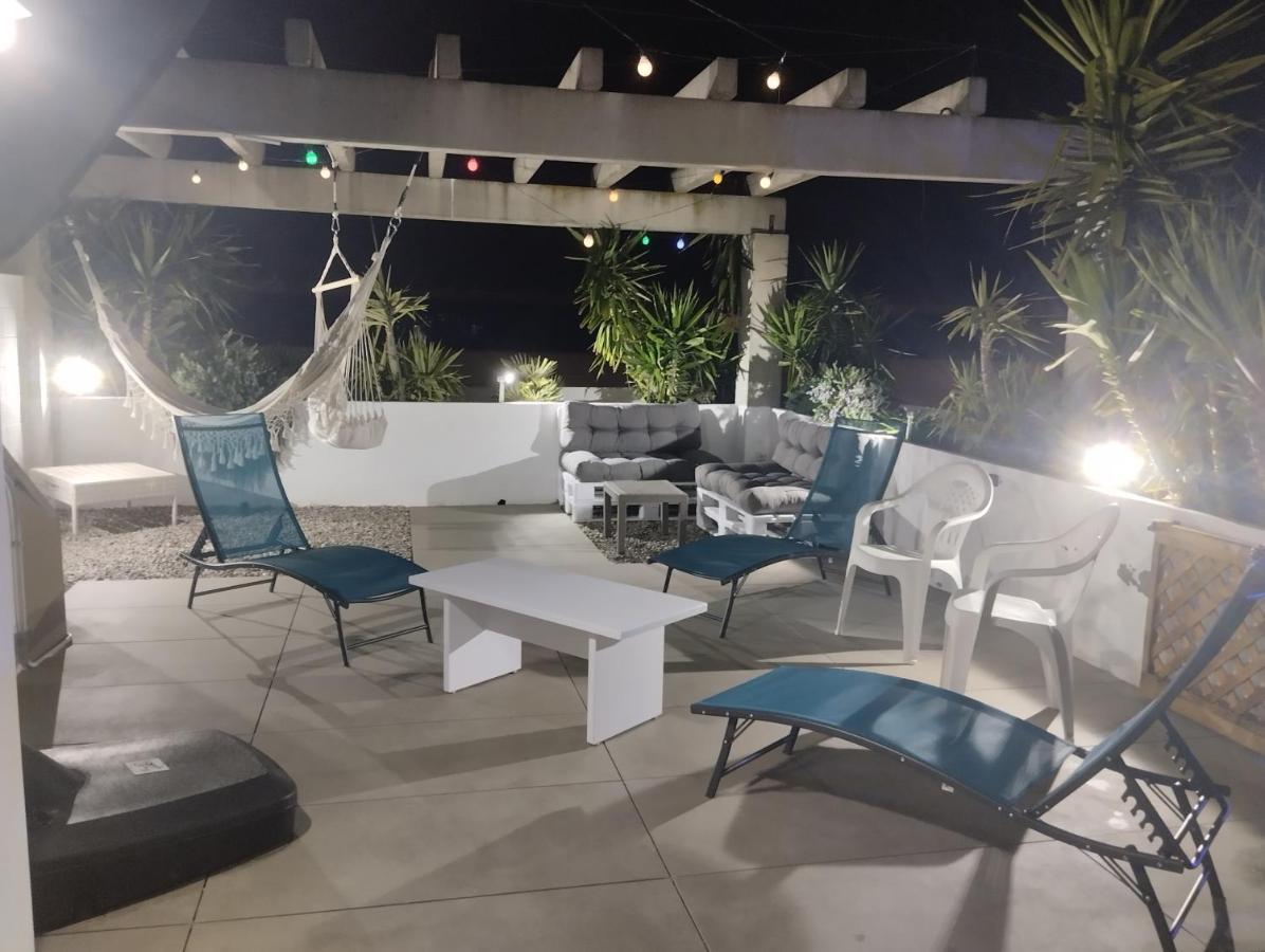 Atico Of 3 Rooms, Total 130M² Just For You With A 60 M² Terrace, Swimming Pool, Mountain And Marina View. Roses Kültér fotó