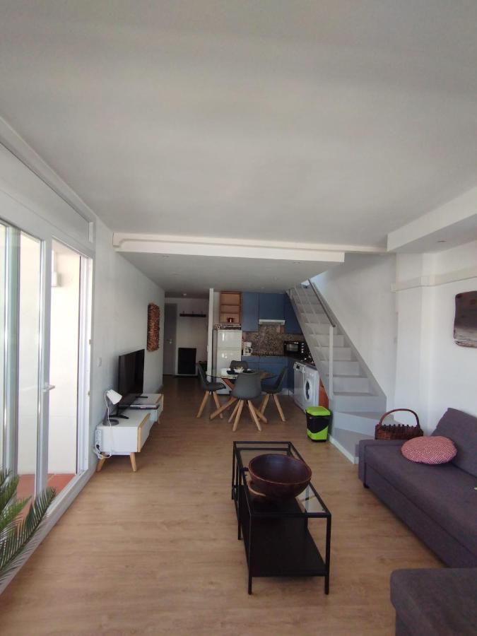 Atico Of 3 Rooms, Total 130M² Just For You With A 60 M² Terrace, Swimming Pool, Mountain And Marina View. Roses Kültér fotó